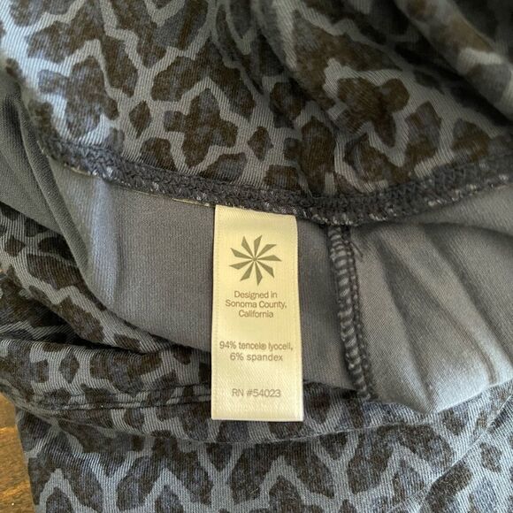 Athleta Seaside Moroccan Asymmetric Wrap Skirt Size Medium - Picture 3 of 11